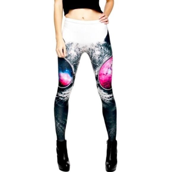 LAST PAIR ALERT 🚨 Stasia Cat Eye Galaxy: Round Glasses 3D Graphic Leggings O/S - Picture 4 of 11